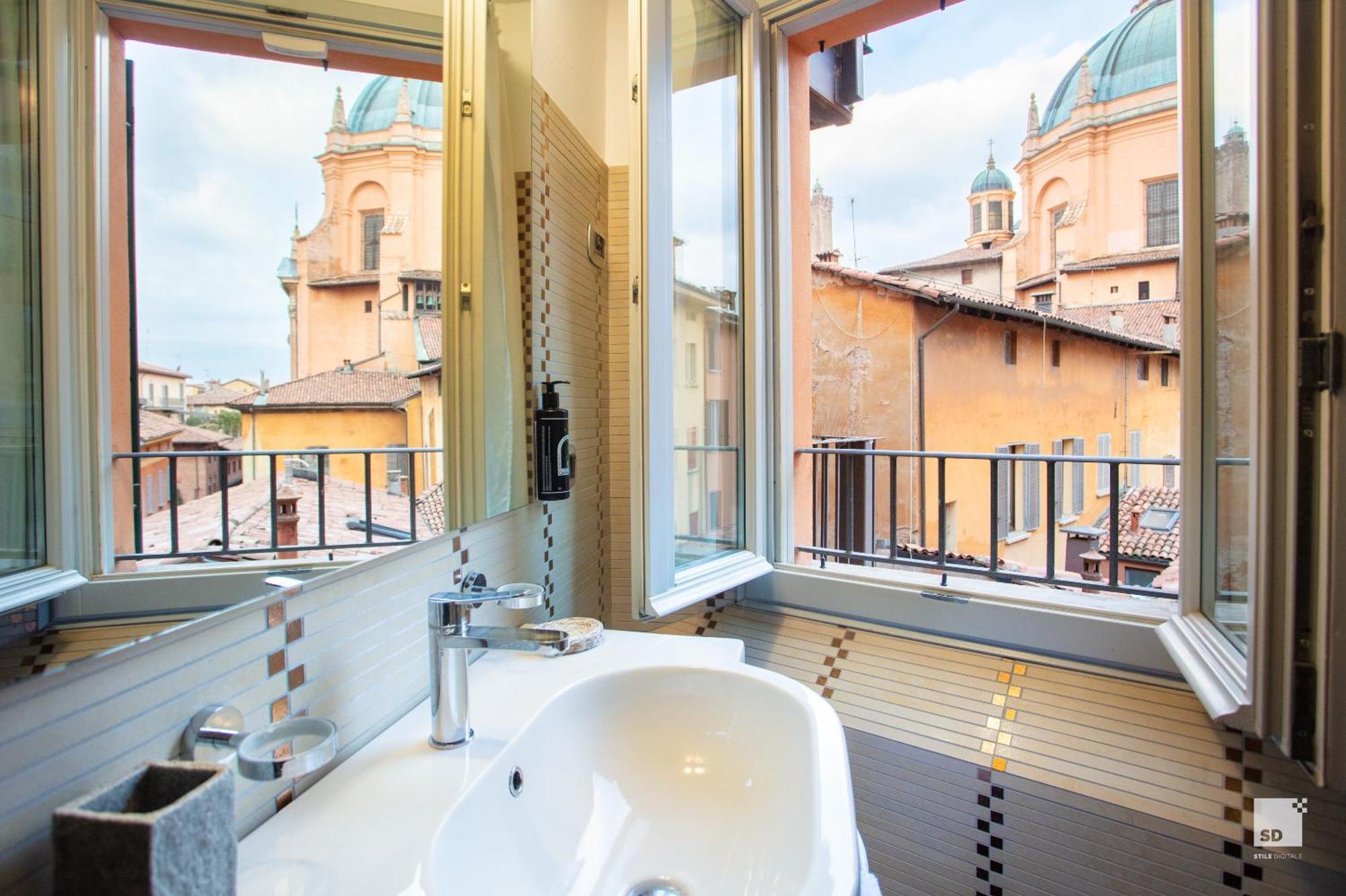 Urbanicooh Asinelli - Balcony On Piazza Maggiore Болоня Екстериор снимка