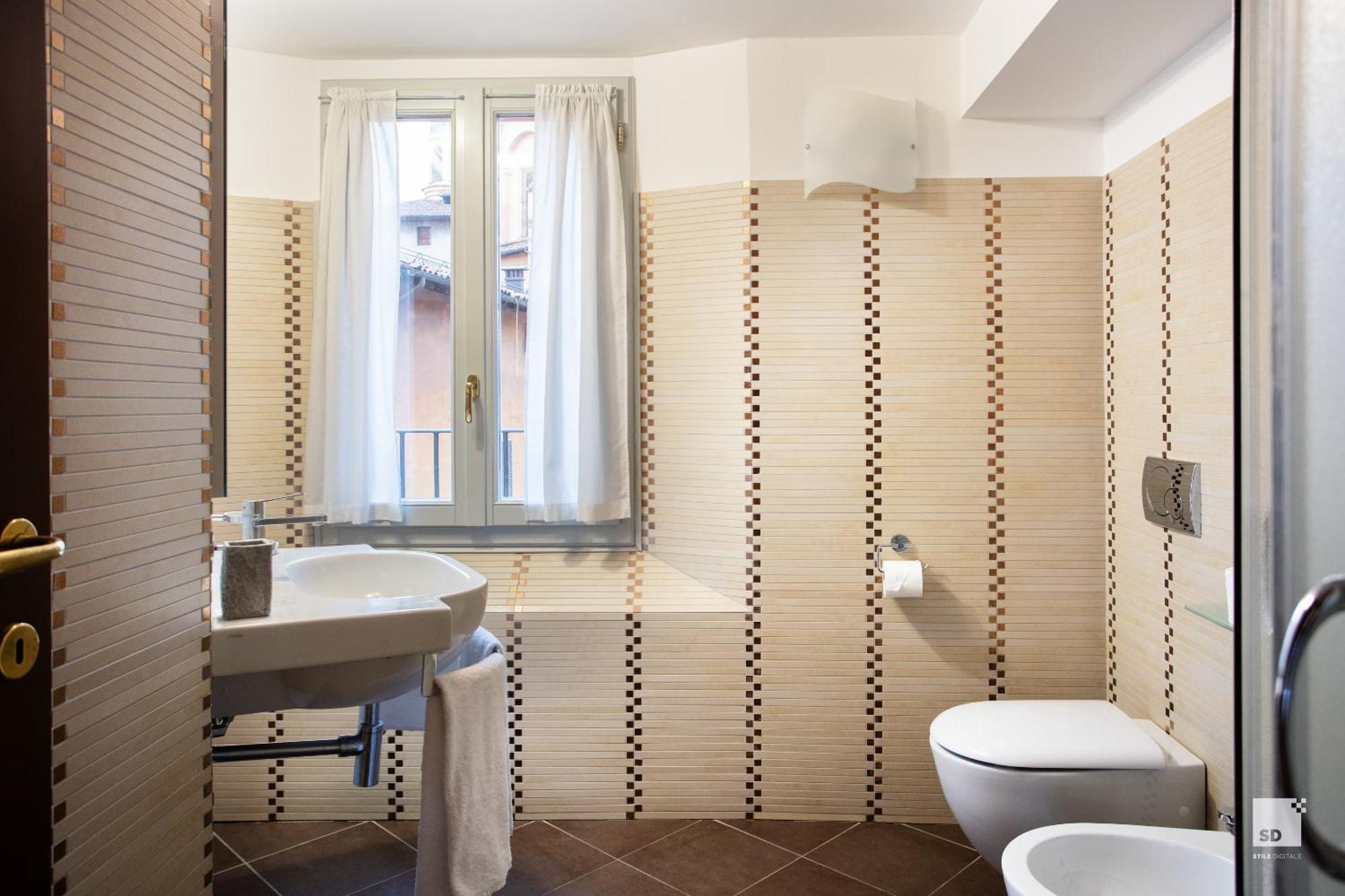 Urbanicooh Asinelli - Balcony On Piazza Maggiore Болоня Екстериор снимка